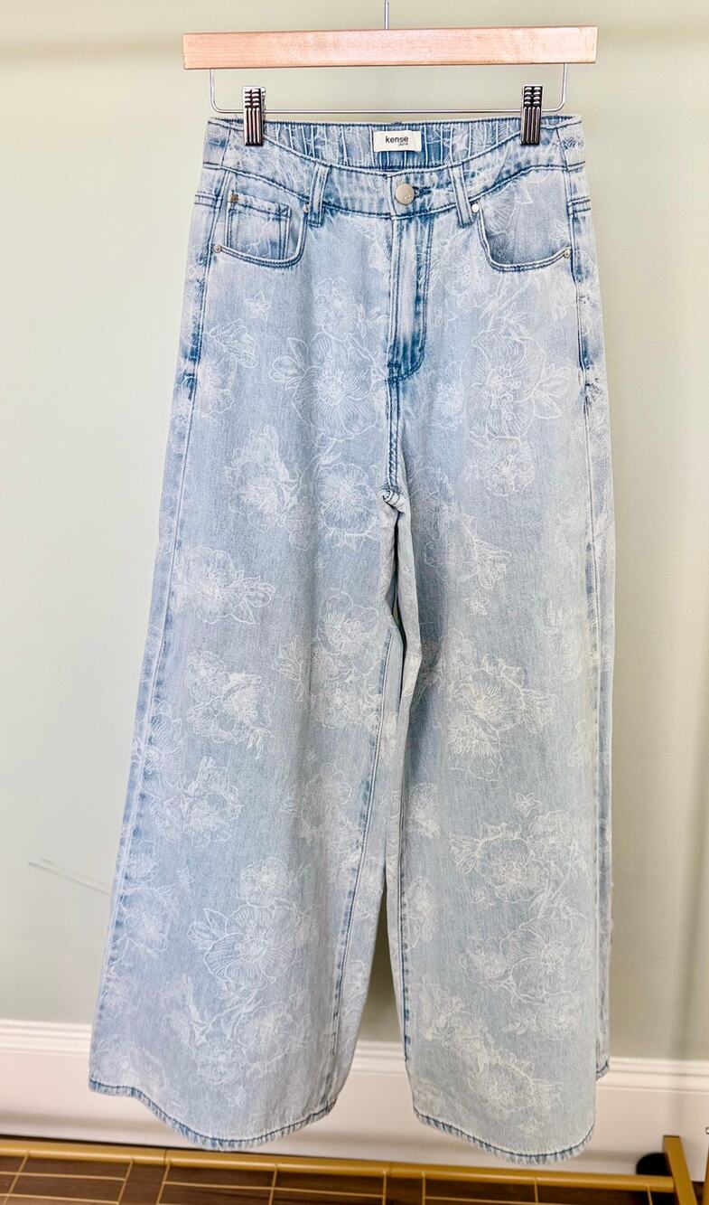 Kensie Floral Wide LEG Jeans- Size 0/25 Light wash